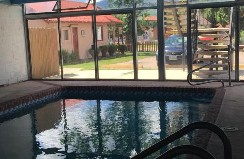Colorado Springs Hotel | Garden of the Gods Motel