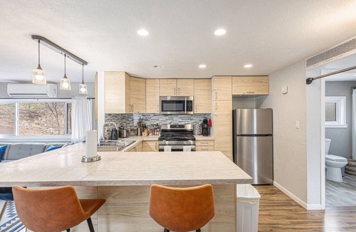 West Colorado Springs Condo | Garden of the Gods Retreat - Upper Unit