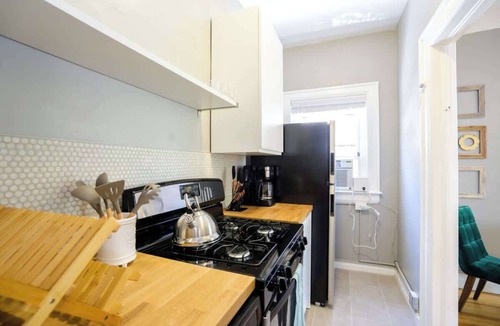 City Park West Apartment | Gaylord by Modern Midstay/1Block to CityPark #G2