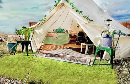 New Cuyama RV Rental | Glamorous California Campsite Retreat with Great Views