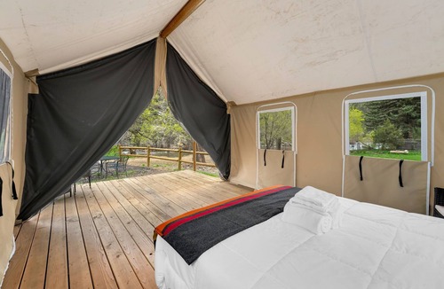 Poudre Park House | Glamp 2- Rocky Mountain Elk
