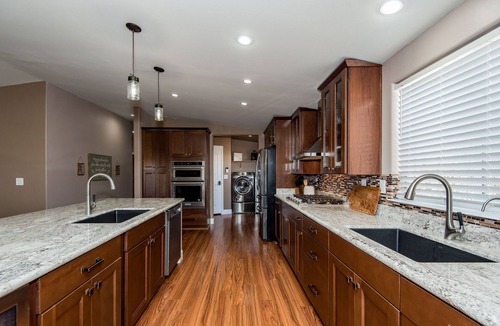 Bullhead City House | Glass deck, dogs, sandy beach, private dock