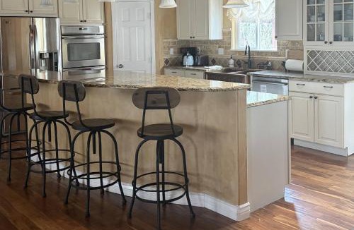 Gleneagle House | Glen Eagles Cozy Queen