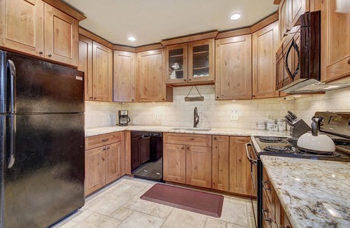 Breckenridge Condo | Go in, go to the city and the gondola! Perfect location!