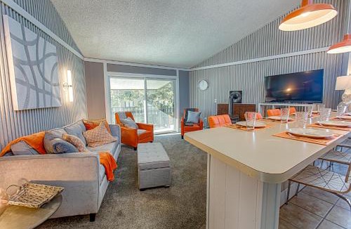 Peak 8 Apartment | Gold Camp Gold Pan Condo: On Shuttle Route
