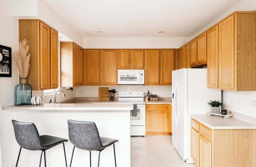 Pleasant View House | Golden Foothills | Hot Tub | Hiking & Biking!