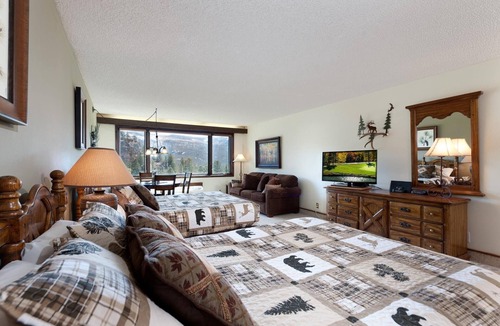 Purgatory Cabin | Golden Nugget Nest | AC, Pool, Hot Tub, Golf & Ski
