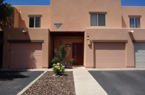 Moab South Valley Apartment | Golf course condo in Moab