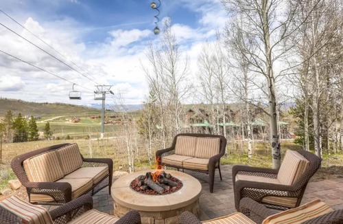 Silvercreek House | Golf, Hike, Bike. Family Relaxation! Rocky Mtn Retreat! Private Hot Tub. Views!
