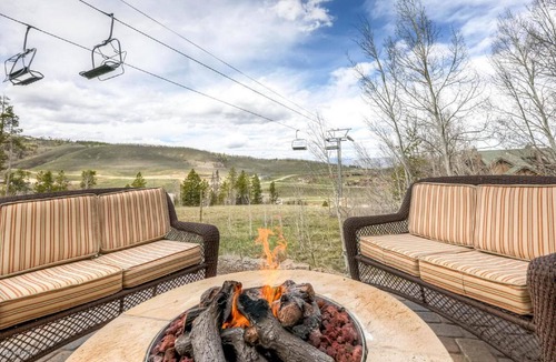 Silvercreek House | Golf, Hike, Bike. Family Relaxation! Rocky Mtn Retreat! Private Hot Tub. Views!