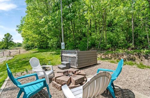 Somerdale House | Gorgeous Caravan Glamping Escape for Four in Dover, Ohio