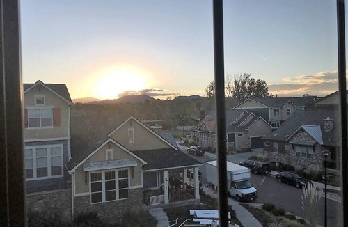 Louisville House | Gorgeous, contemporary town home with huge kitchen. Bring your pups!