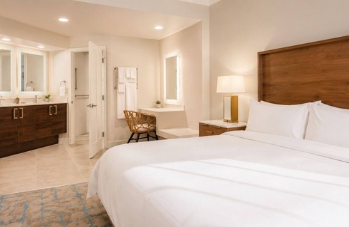 Newport Coast Resort | Gorgeous Oceanside Newport Coast Resort + Resort Amenities Included