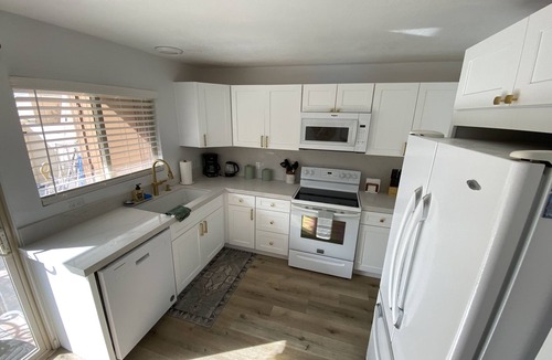Baristo Condo | Gorgeous Renovated Palm Springs Condo, Close to Everything!