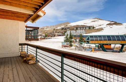 Mount Crested Butte Condo | Gorgeous Ski-in/Ski-out Condo | Hot Tub Access!