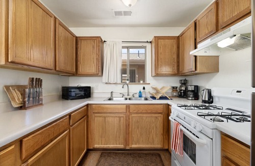 Williams Condo | Grand Canyon Value Basecamp with EV
