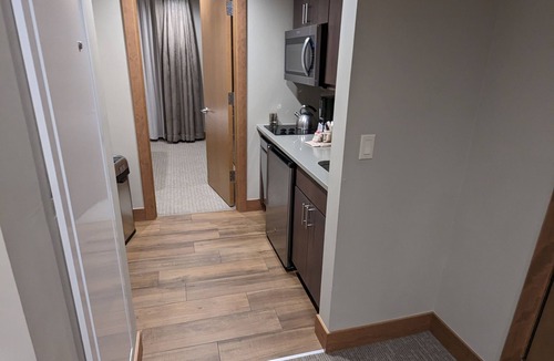Peak 8 Condo | Grand Colorado on Peak 8 Breckenridge Ski In/Ski Out - 1 Bedroom sleeps 4.