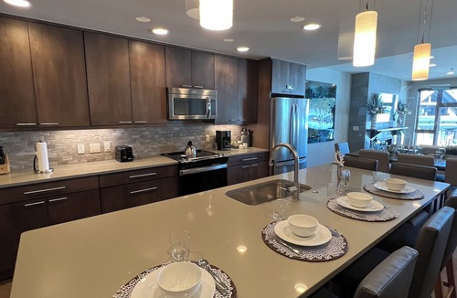Peak 8 Resort | Grand Colorado on Peak 8 Three Bedroom Colorado - Sleeps 12