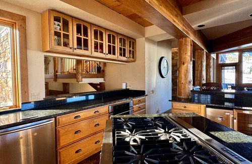 Silverthorne House | Grand Estate in Summit County: Private Retreat Near Colorado World-Class Skiing