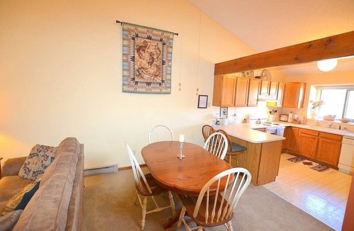 Estes Park Condo | Grand Estates-Spacious Two-Level Condo with Spectacular Views Near Lake Estes