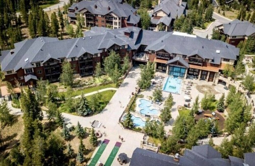Peak 9 Hotel | Grand Timber Lodge Resort Ski In Studio- Sleeps 4