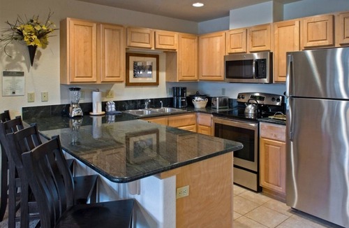 Four O'Clock Resort | Grand Timber Lodge Resort Suite Ski In/Ski Out