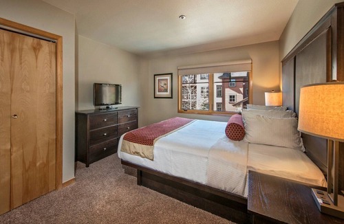 Peak 9 Resort | Grand Timber Lodge - 1 BD/1 BA - Ski In Out - Feb 7-14, 2026, Breckenridge