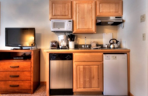 Four O'Clock Apartment | Grand Timber One Bdr Studio One Bath 5 Star Breckenridge, CO Ski-in/out