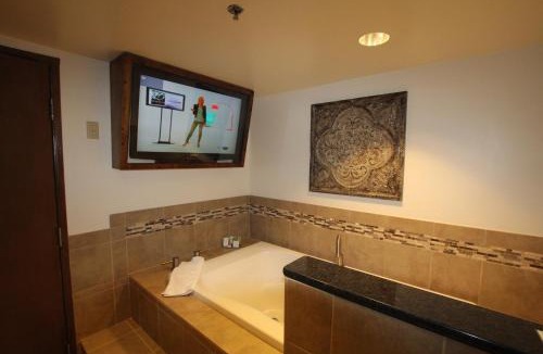 Black Hawk Hotel | Grand Z Hotel Casino by Red Lion Hotels