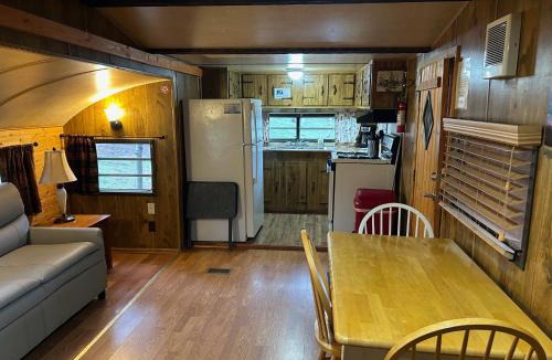 South Fork Cabin | Grandview Cabins & RV Resort