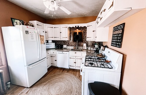 Madison House | Great location to enjoy winery hopping, and close to the Spire Institute!