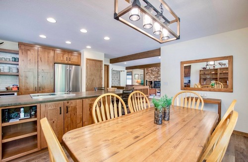 Windcliff Estates House | Griffin Family Vacation At Windcliff 4 Bedroom Home by RedAwning