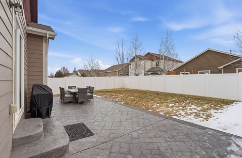 Loveland House | Group Getaway with Games & Hot Tub!