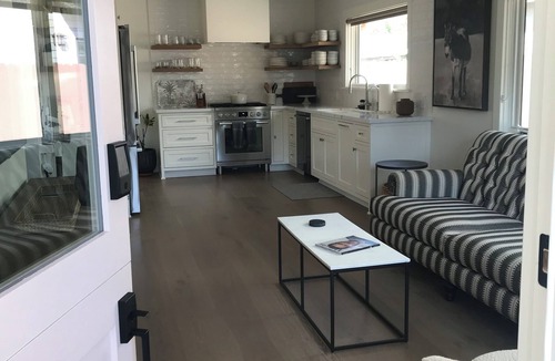 Carpinteria House | H2O Bungalow A