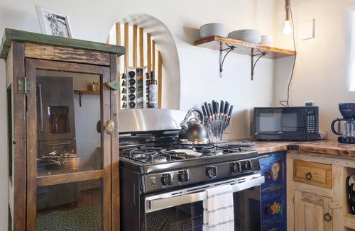 Los Griegos House | Hacienda Escondida- Modern Southwest Relaxation