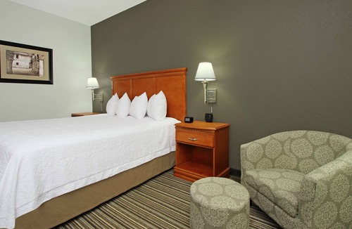 Austinburg Hotel | Hampton Inn Ashtabula