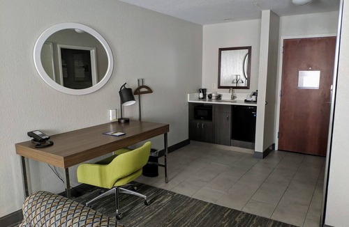 Colorado Springs Hotel | Hampton Inn & Suites Colorado Springs/Air Force Academy
