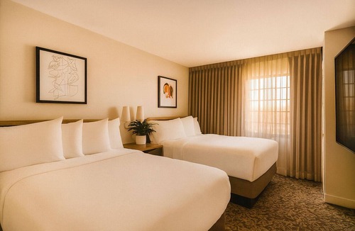 Acres Green Hotel | Hassle-free Stay! w/Outdoor Pool, Free Breakfast, Unit w/Full Kitchen!