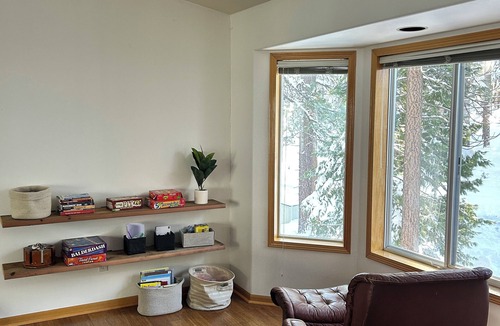 Tahoe Paradise Cabin | Haus von FAT - Steps from Popular Biking Trails