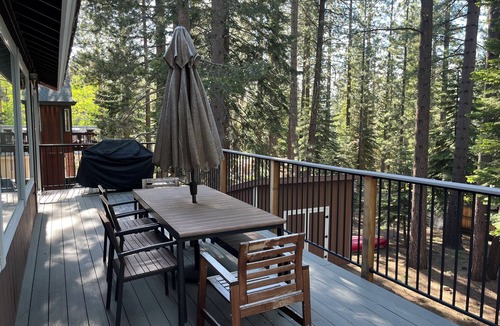 Tahoe Paradise Cabin | Haus von FAT - Steps from Popular Biking Trails