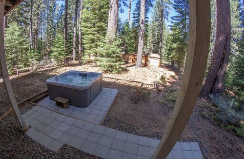 Tahoe Paradise Cabin | Haus von FAT - Steps from Popular Biking Trails