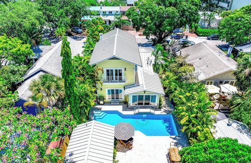 Colee Hammock House | Heated Pool+BBQ! Tropical Serenity+Close To Beach!