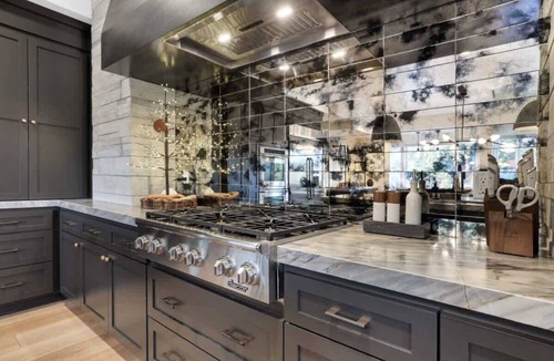 South Lake Tahoe Cabin | Heavenly Haven: Ski & Beach Getaway