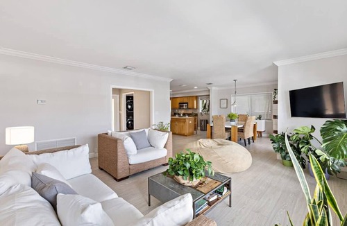 Hendricks and Venice Isles Apartment | Hendricks Isle - Apartment 7