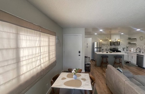 Hermosa Beach Condo | HERMOSA BEACH - Sand Section, Walk to Beach & Pier.