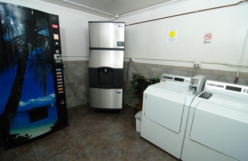 East Manhattan Beach Hotel | Hi View Inn & Suites