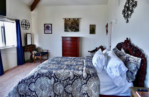 Lake Elsinore House | "HIDDEN GEM" WITH BREATHTAKING PANORAMIC VIEWS OF LAKE, CITY & MOUNTAINS!!