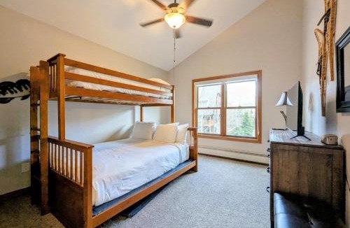 Mountain House House | Hidden River Lodge 5992 by SummitCove Lodging