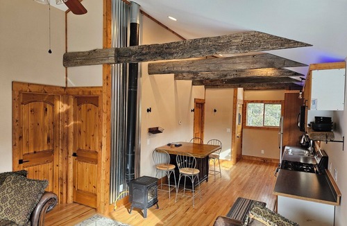 Alma House | High-alpine private retreat 2-bedroom house in cozy Alma, close to Breckenridge