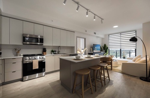 North Miami Apartment | High Floor Property-Expansive Views- Sleep 6 Miami